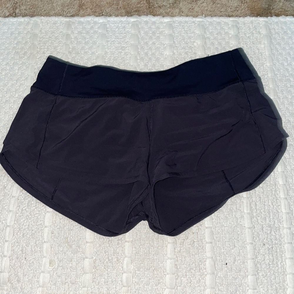 Lululemon black 2.5 speed up shorts